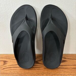 OOFOS Original Recovery Flip Flop Sandals Mens Sz 8 Womens Sz 10 Eu 41
